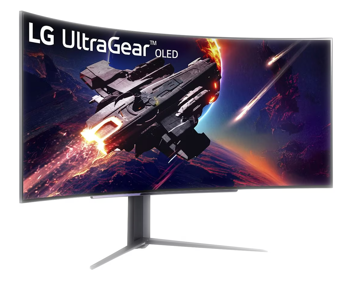 3 LG UltraGear 45GR95QE