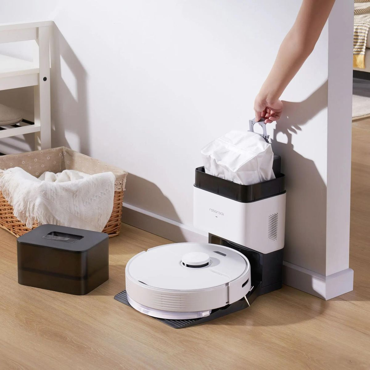 8 roborock q7 white