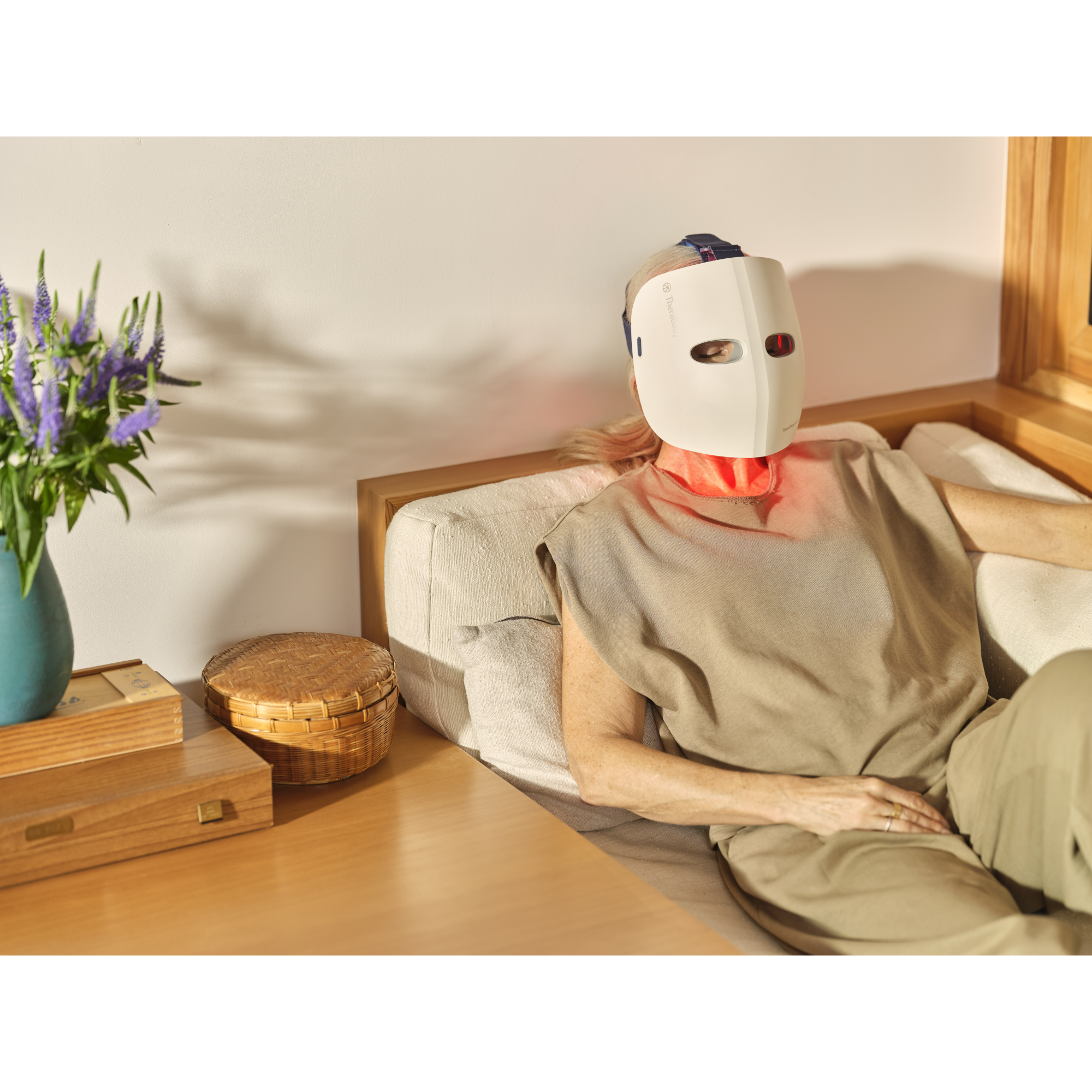 18 therabody theraface mask glo