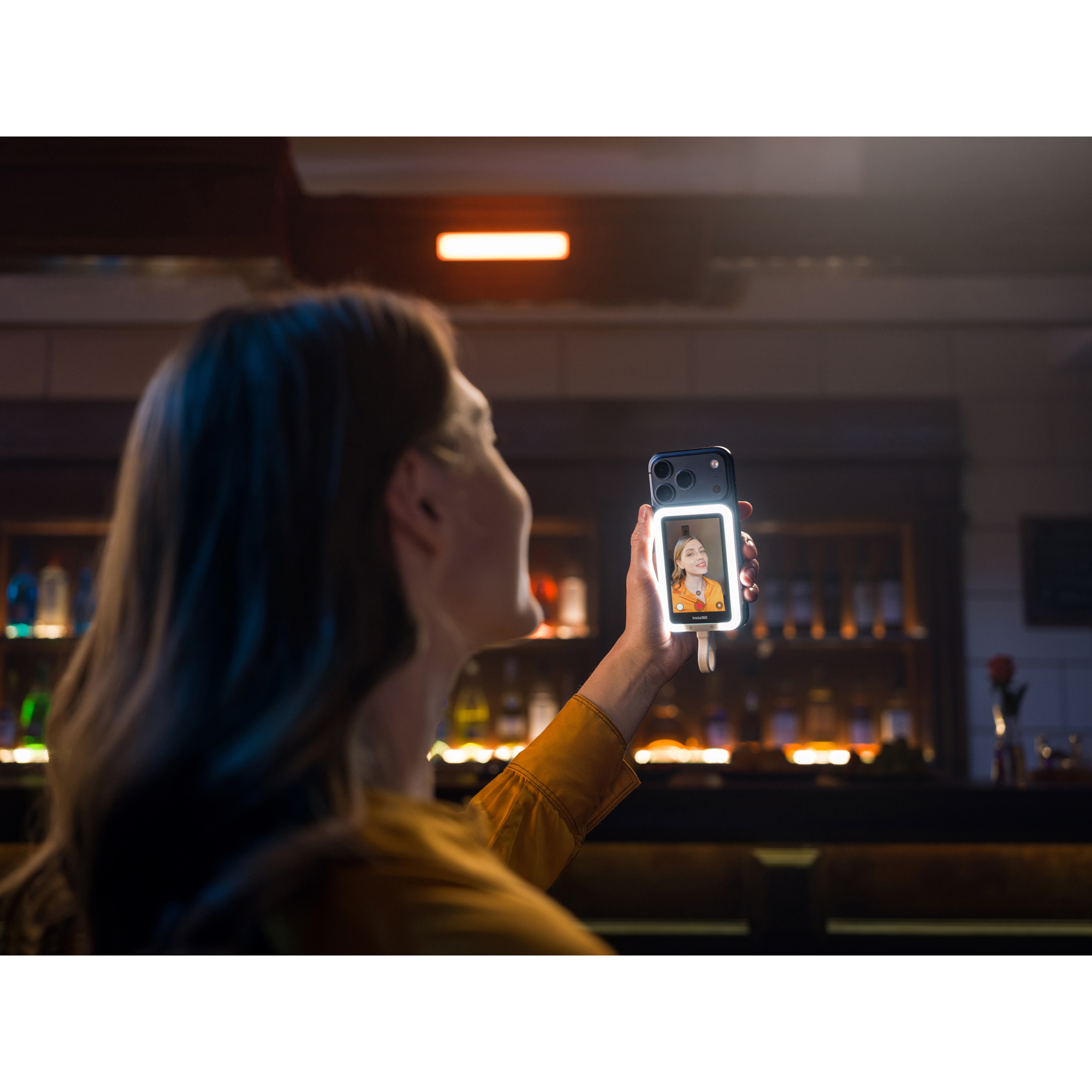 13 insta360 snap selfie screen with light