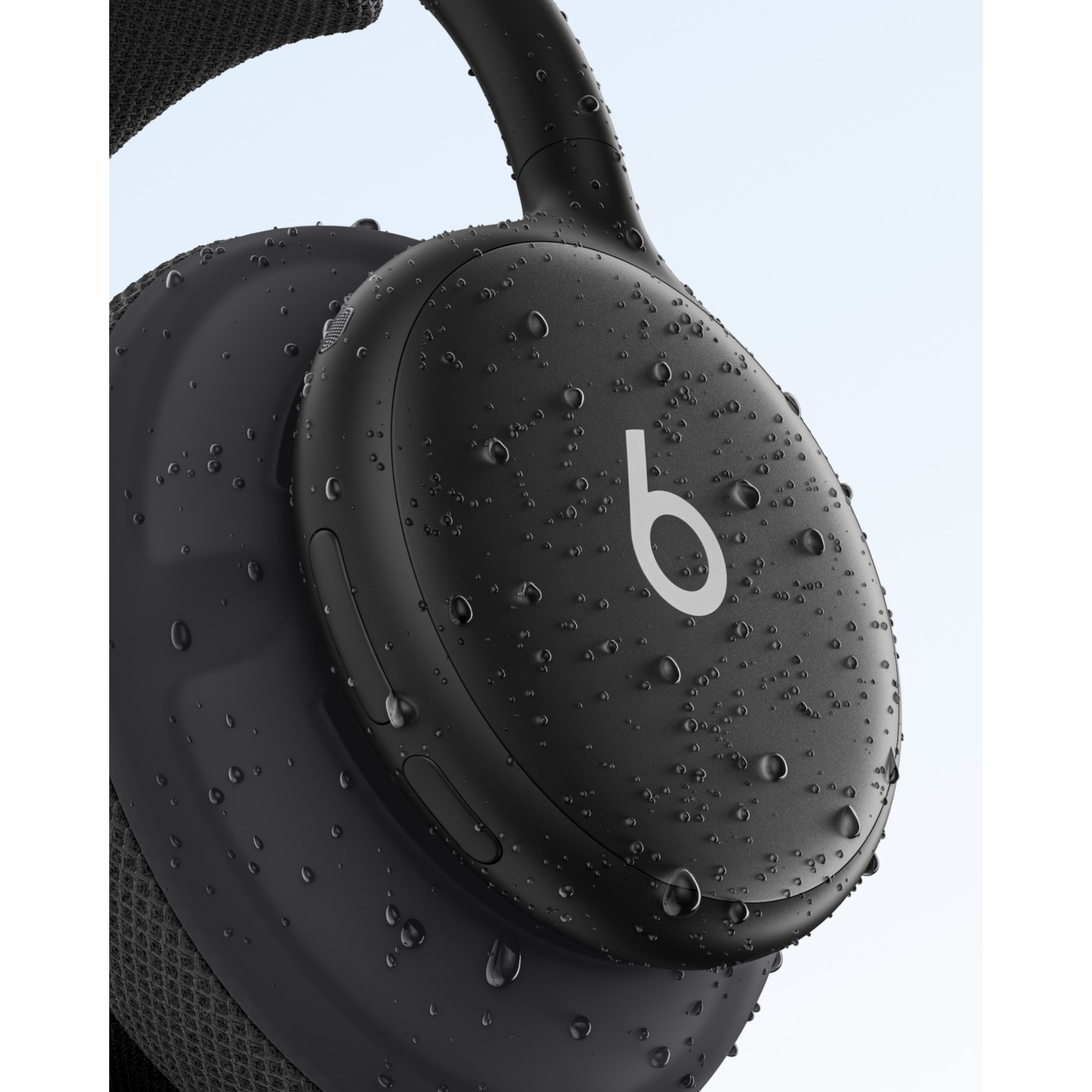 5 beats 360 black with black performance knit cushions